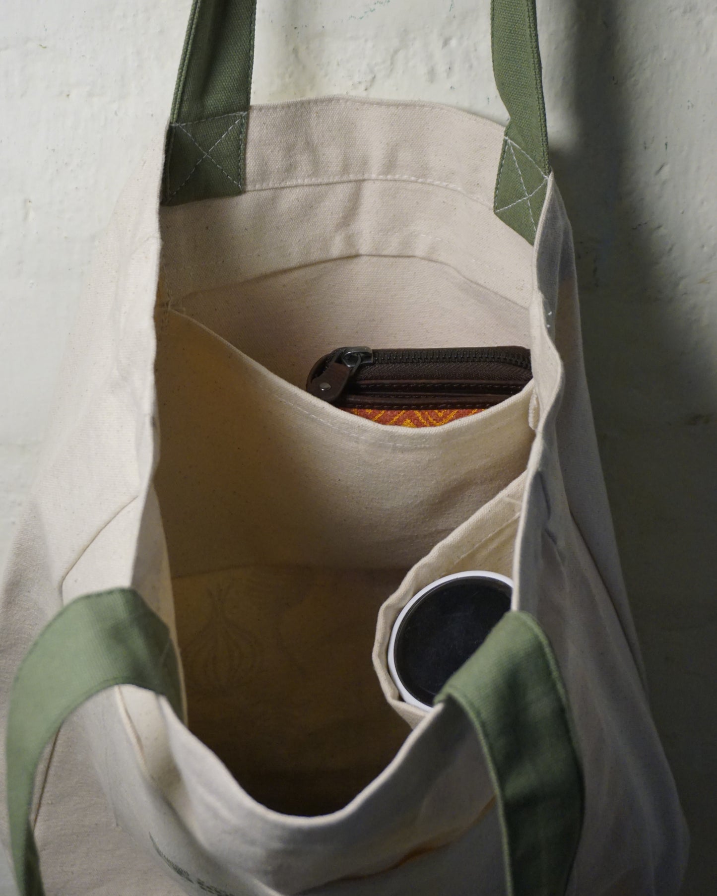 Amar Khamar x The Burlap People : Shaak Shobji tote bag