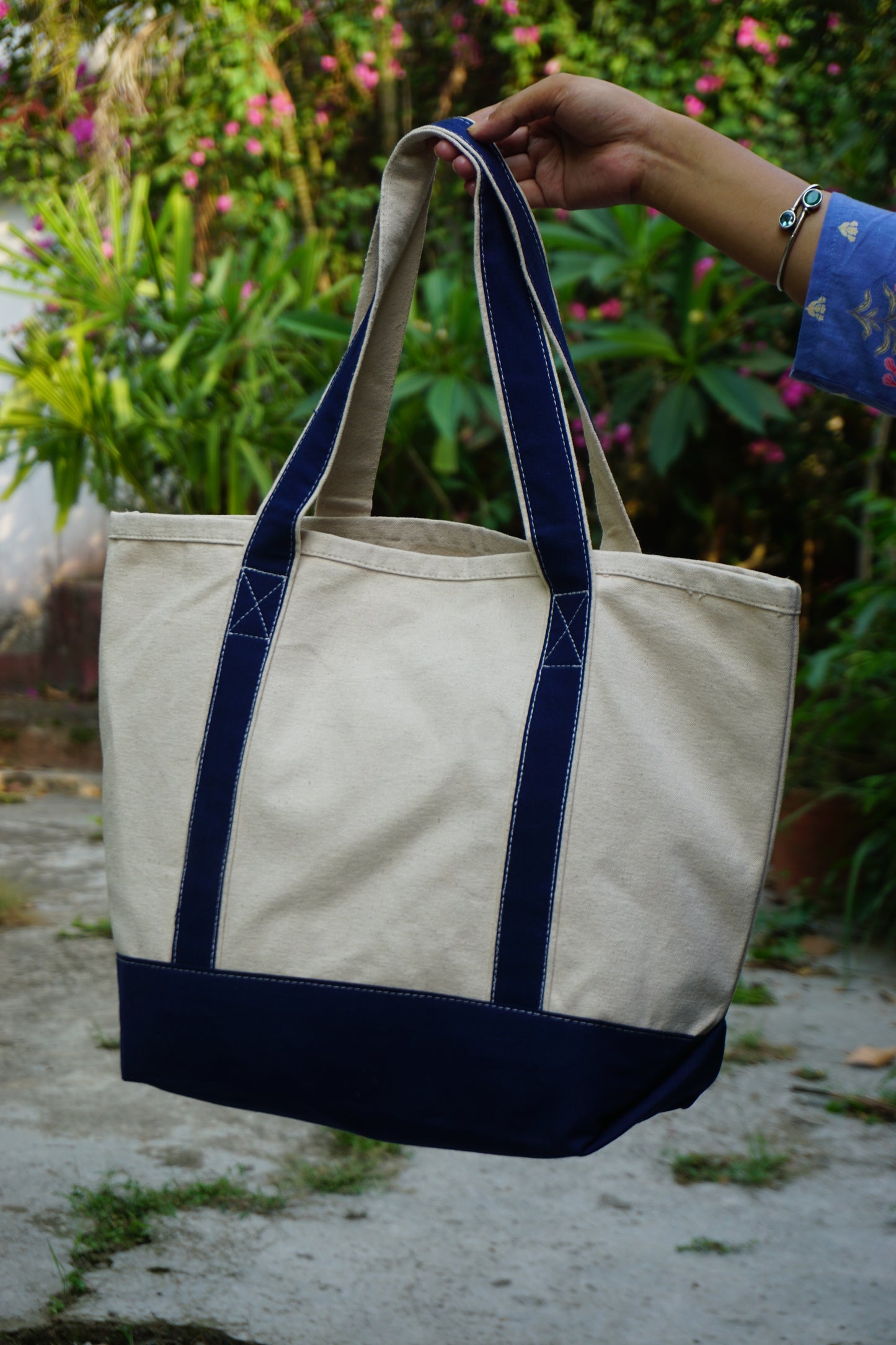 Sale - Tote Bag in White and Blue