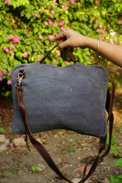 Sale - NOCT laptop sleeve in Slate Grey