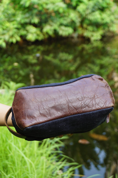 Sale - Toilet pouch in Navy