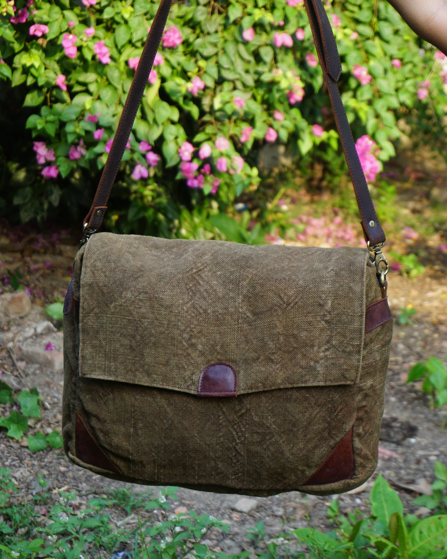 Sale - Chief in Brown