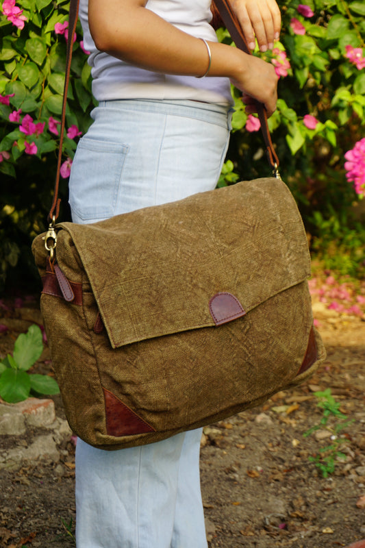 Sale - Chief in Brown