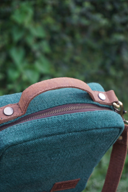 Sale - Box Sling In Bottle Green
