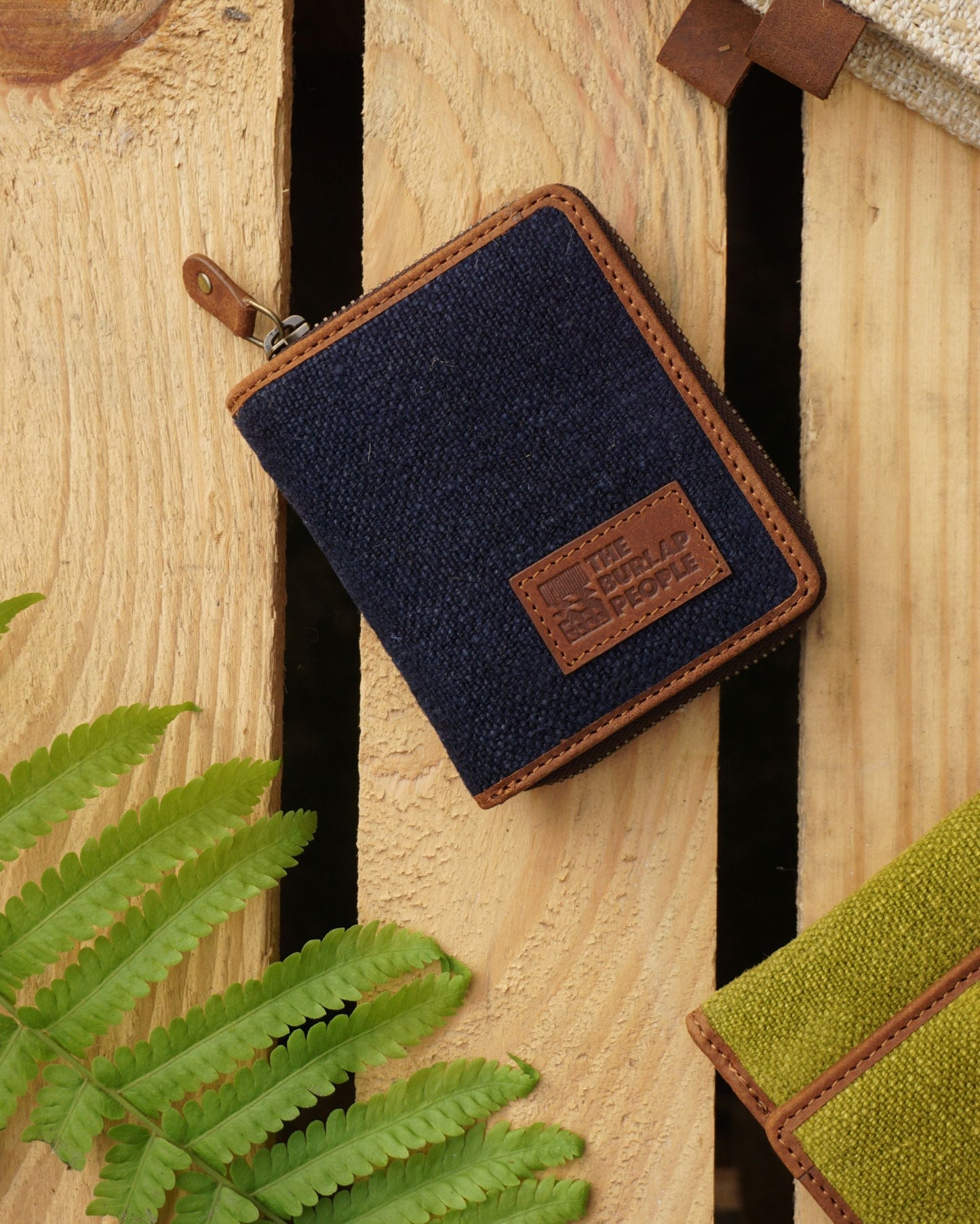 The Chota Flip Zip Wallet