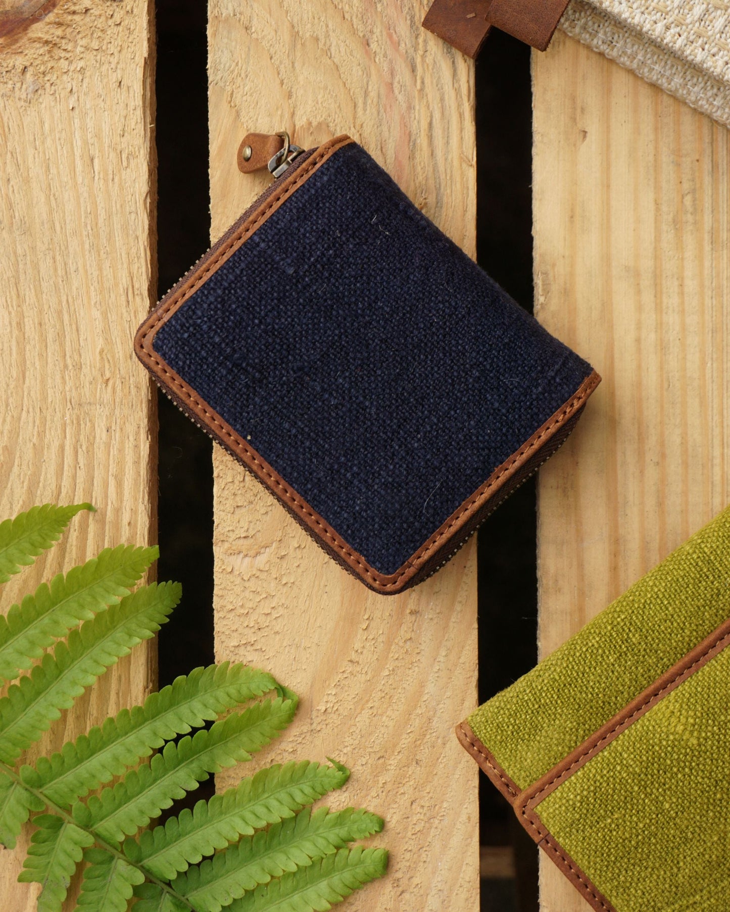 The Chota Flip Zip Wallet