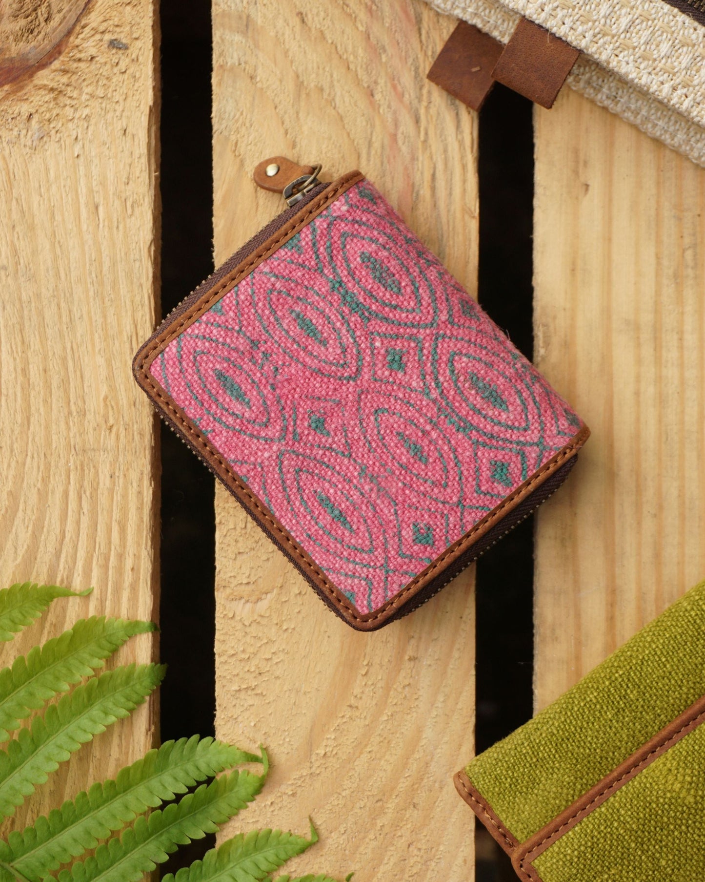The Chota Flip Zip Wallet