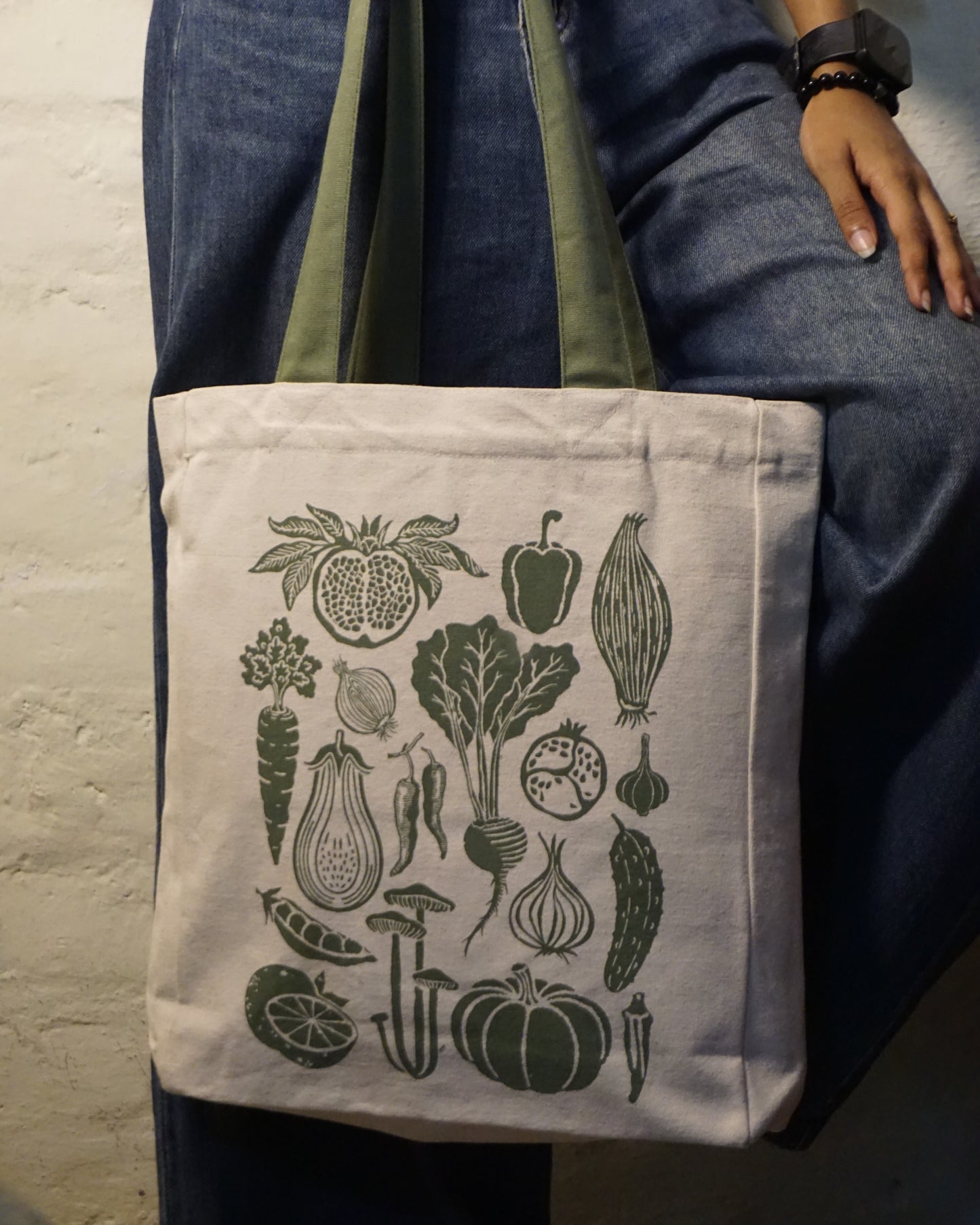 Amar Khamar x The Burlap People : Shaak Shobji tote bag
