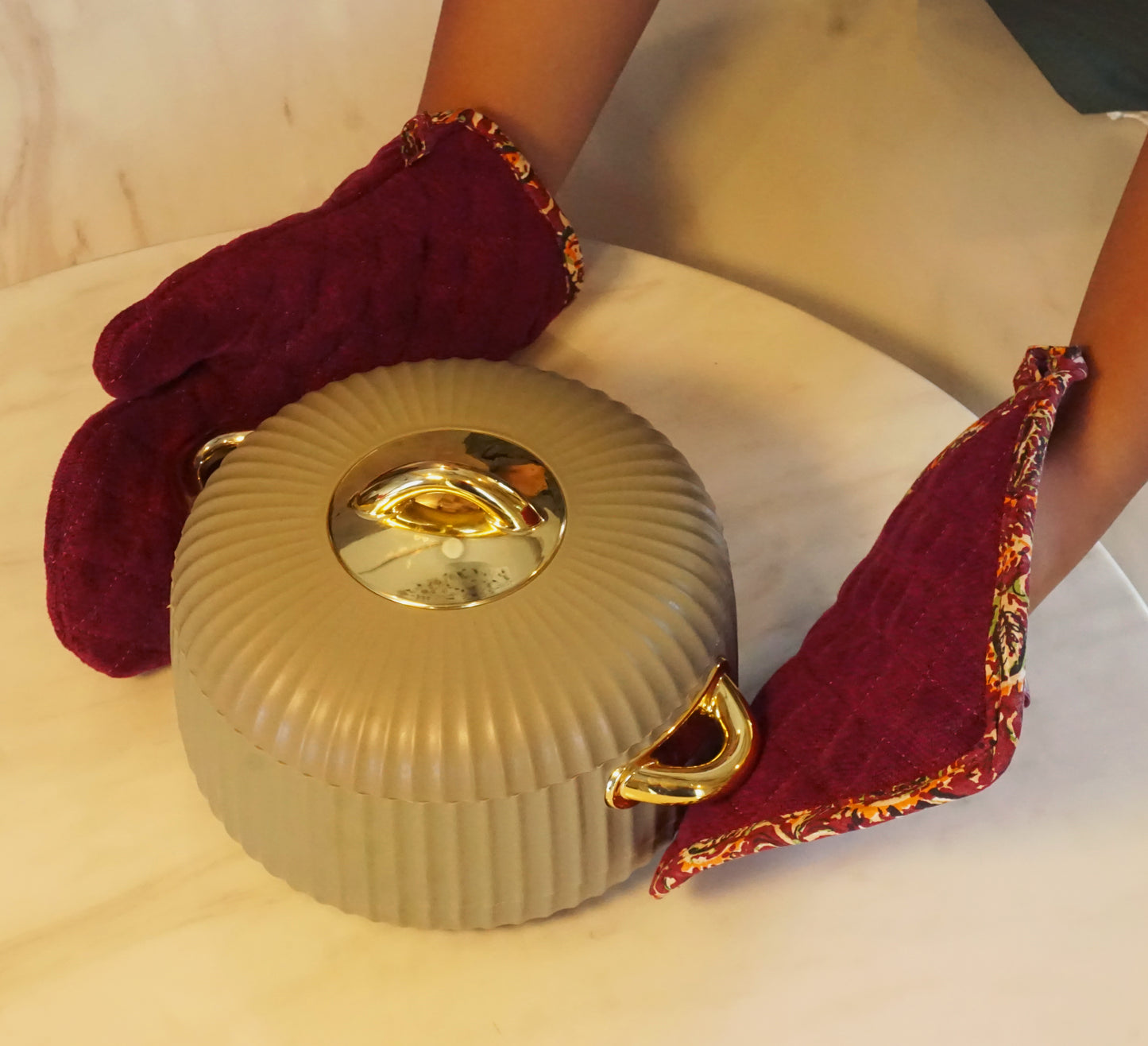 Amar Khamar x The Burlap People : Mitten and Potholder Set